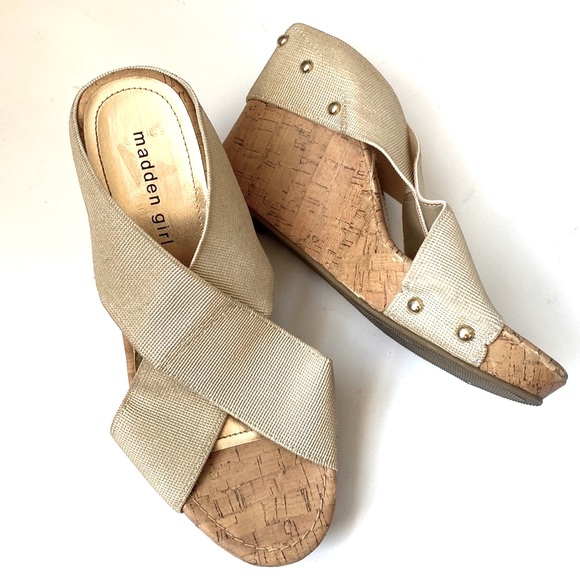 Madden Girl Golden Nautic Wedge Sandals, Size 8.5 - Picture 2 of 10